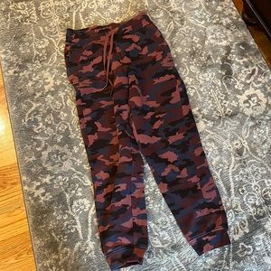Lululemon camo scuba sweats
